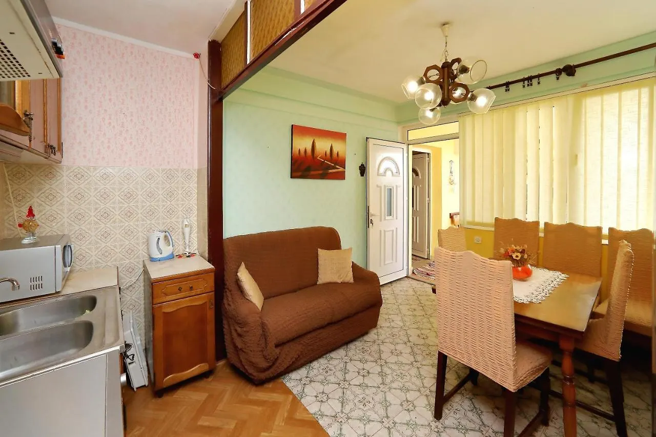 Grand Apartment Ljiljana Bibinje 0*,  Croazia